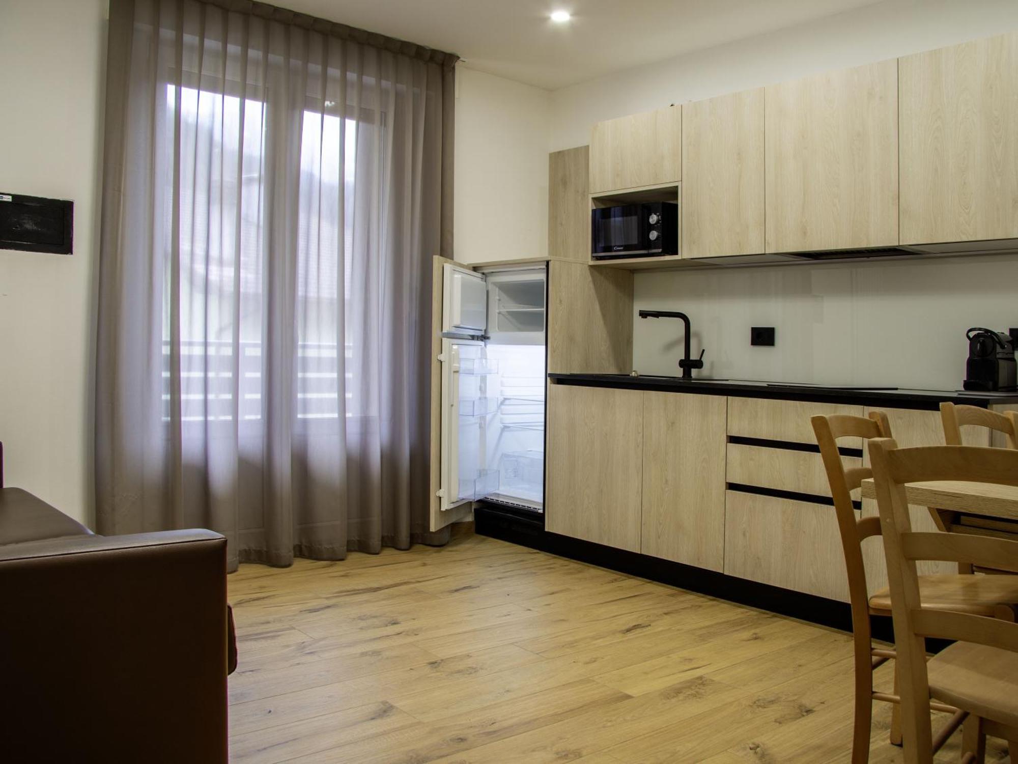 Liz Hotel & Apartments Предацо Екстериор снимка
