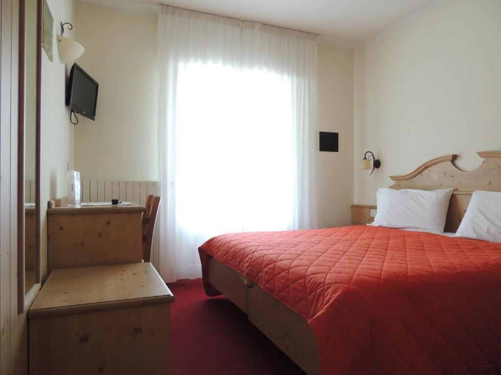 Liz Hotel & Apartments Предацо Екстериор снимка